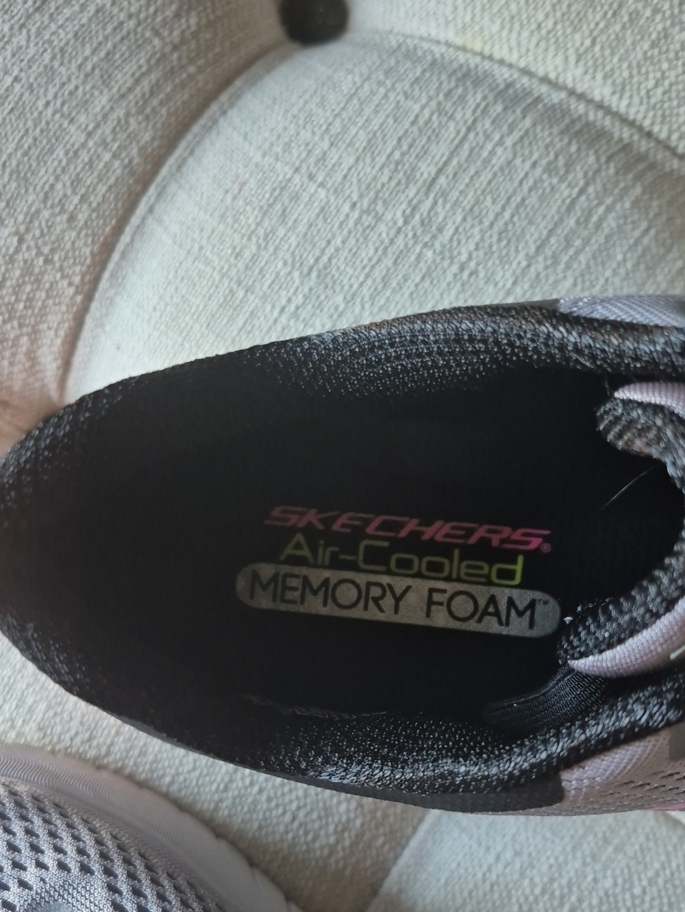Skechers Gray/Black Patent Slip-on Skech-Knit Memory Foam Sneakers Sz. 9.5 - Picture 6 of 8